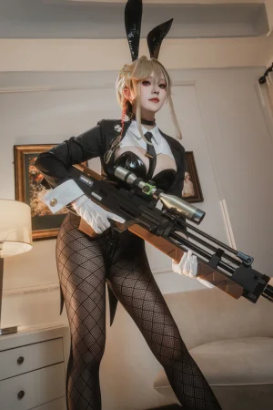 Natsuko_夏夏子《NIKKE 爱德·特工兔女郎》主题写真：86张全套美图，含4个视频