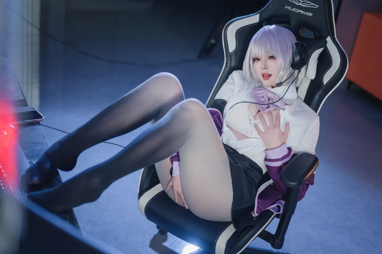 Natsuko_夏夏子《GRIDMAN 新条茜》主题写真：82张全套美图