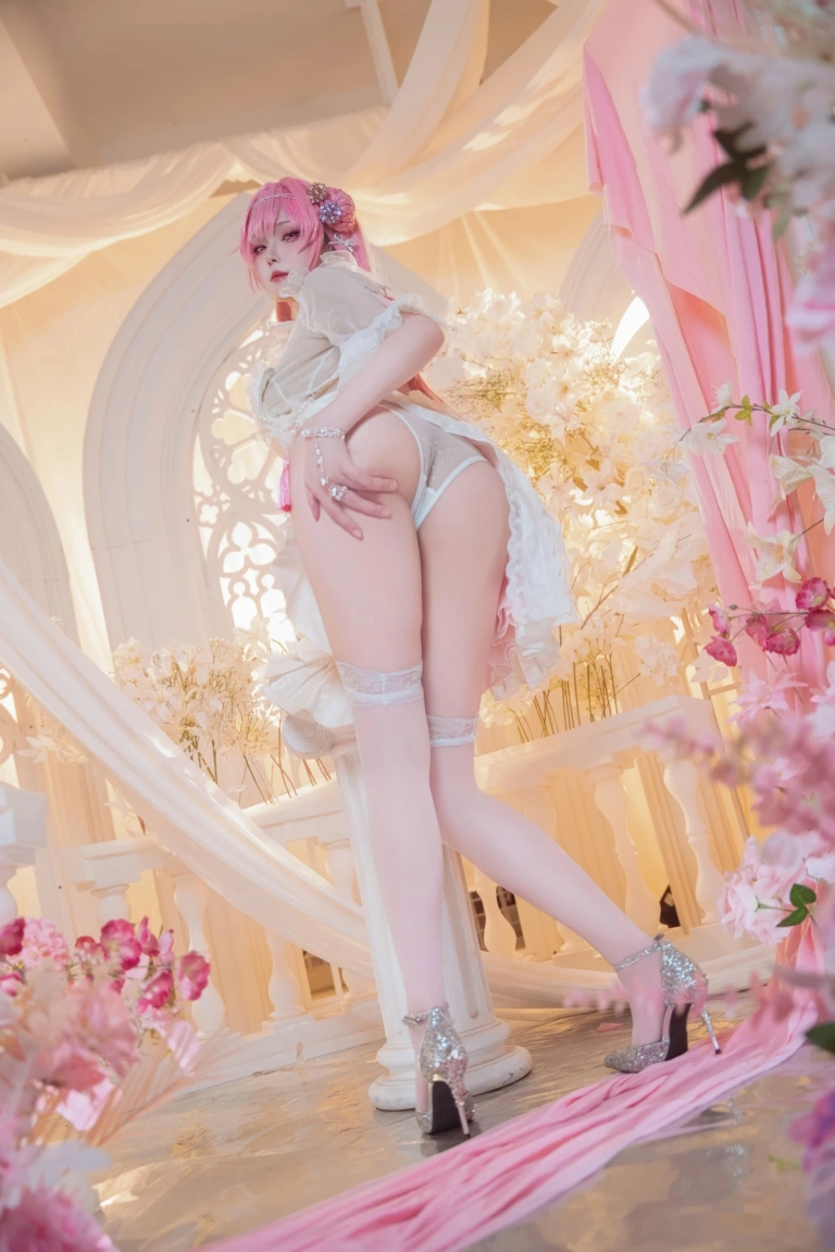 Natsuko_夏夏子《NIKKE 桃乐丝旗袍》主题写真：77张全套美图