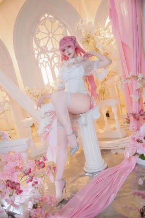 Natsuko_夏夏子《NIKKE 桃乐丝旗袍》主题写真：77张全套美图