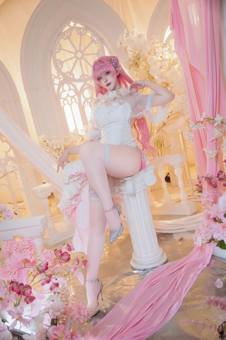 Natsuko_夏夏子《NIKKE 桃乐丝旗袍》主题写真：77张全套美图