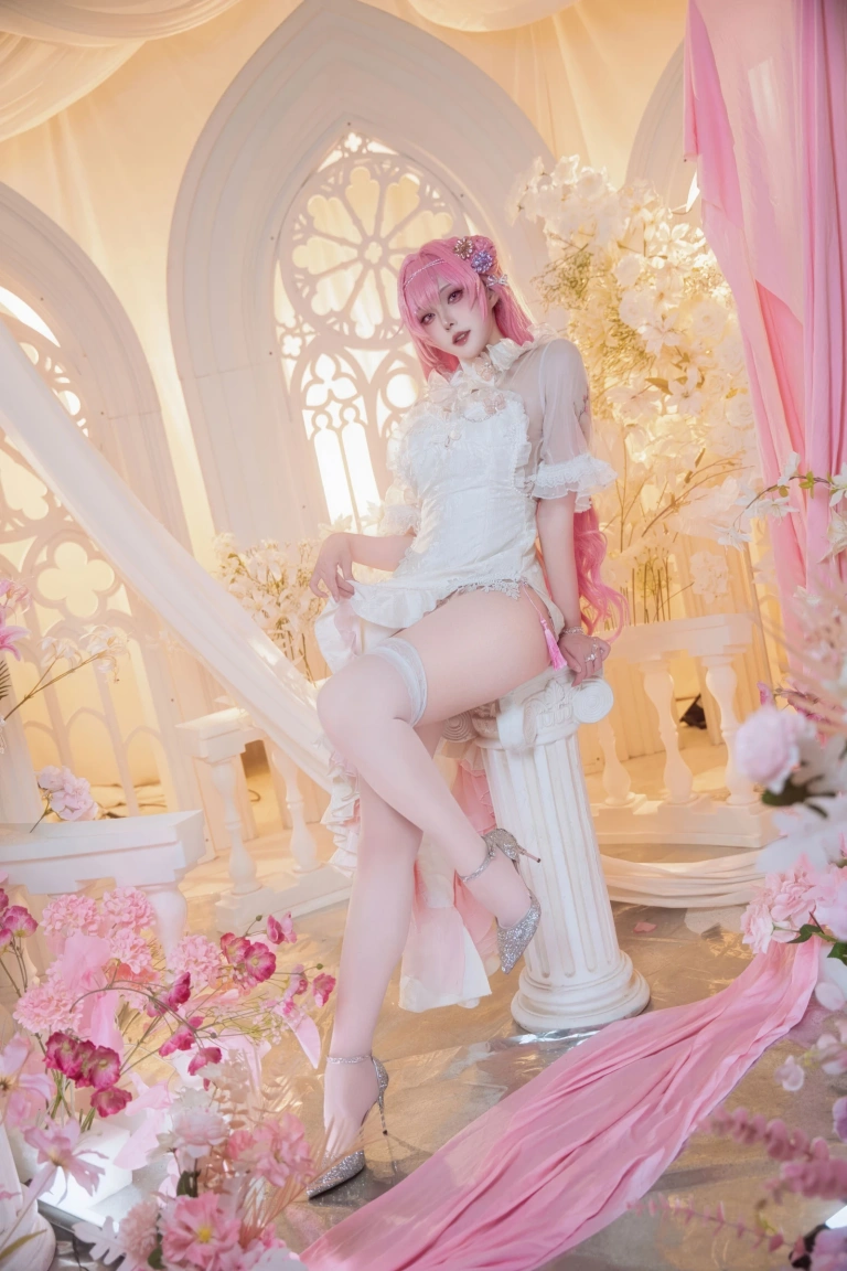 Natsuko_夏夏子《NIKKE 桃乐丝旗袍》主题写真：77张全套美图