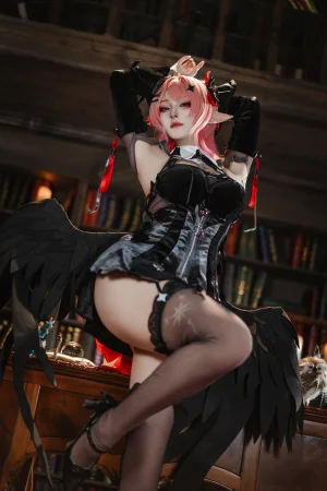 Natsuko_夏夏子《绝区零 雷米尔》主题写真：89张全套美图