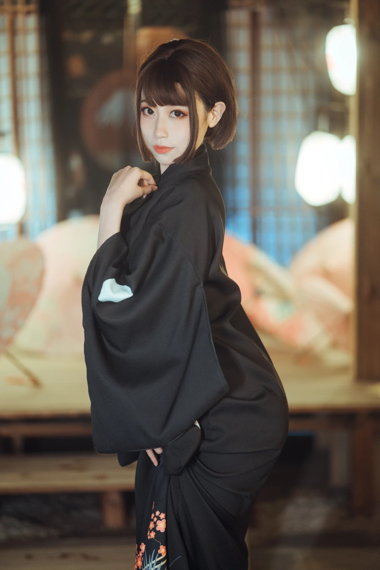 奈汐酱nice《老板娘1 热情老板娘》主题写真：16张全套美图