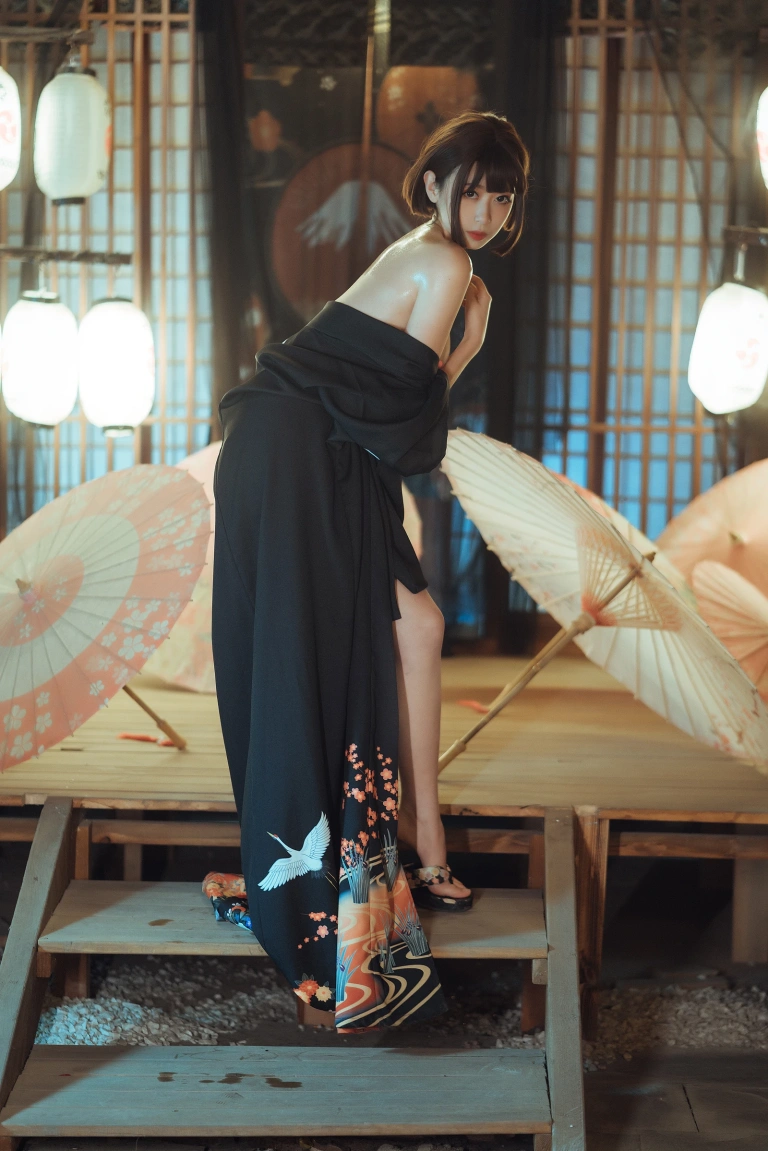 奈汐酱nice《老板娘1 热情老板娘》主题写真：16张全套美图