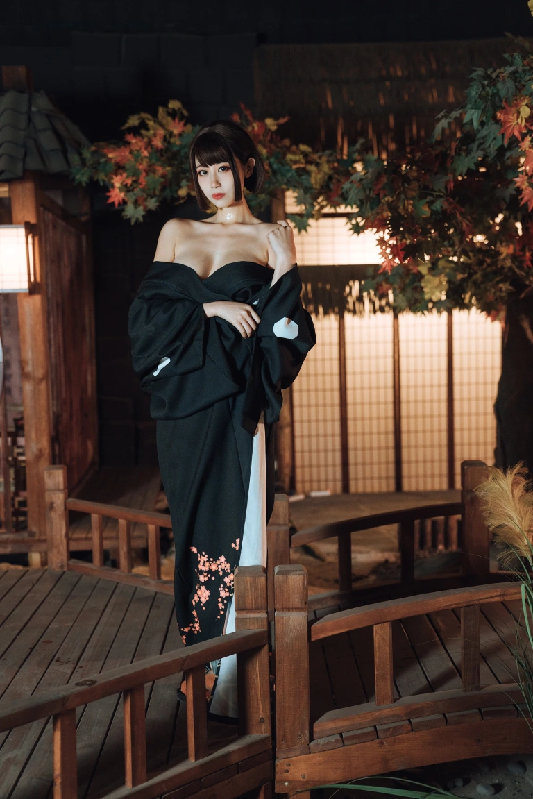 奈汐酱nice《老板娘1 热情老板娘》主题写真：16张全套美图