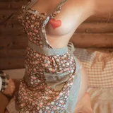 奈汐酱nice《老板娘2 勤劳的老板娘》主题写真：25张全套美图