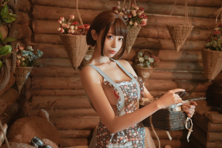 奈汐酱nice《老板娘2 勤劳的老板娘》主题写真：25张全套美图