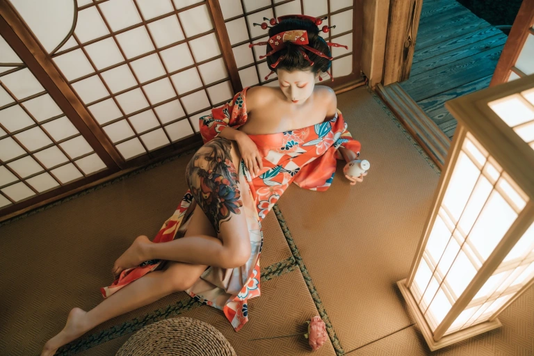 奈汐酱nice《艺妓回忆录》主题写真：40张全套美图