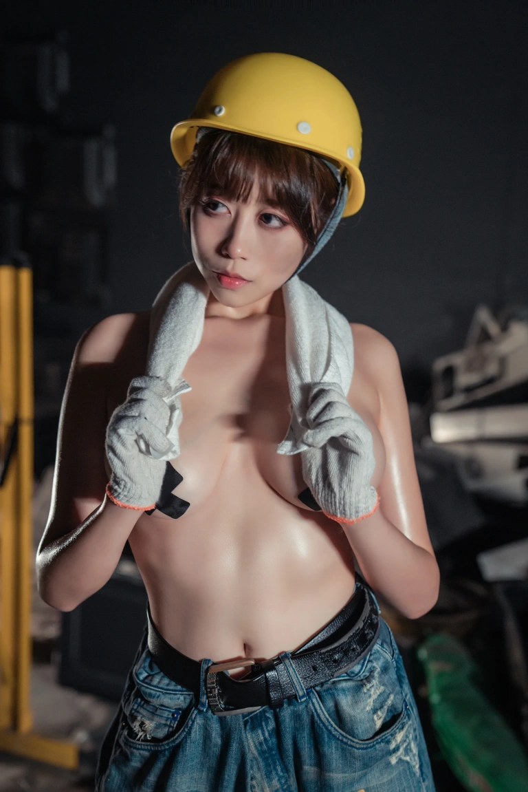 奈汐酱nice《咱们工人有力量》主题写真：35张全套美图