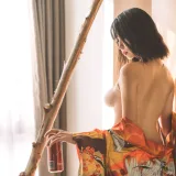 奈汐酱nice《消愁》主题写真：15张全套美图
