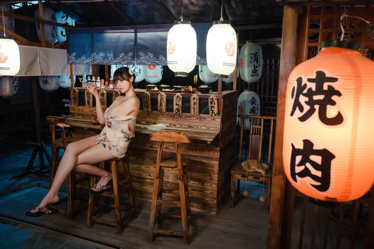 奈汐酱nice《老板娘 4.0》主题写真：30张全套美图