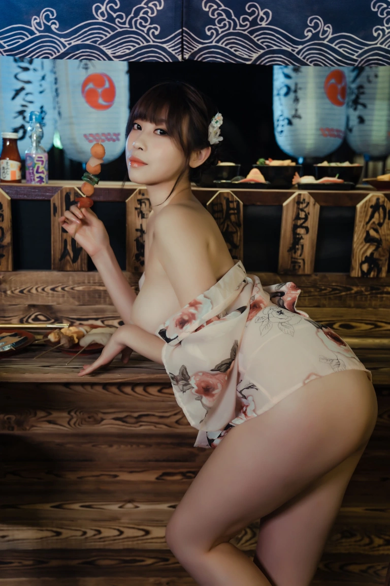 奈汐酱nice《老板娘 4.0》主题写真：30张全套美图