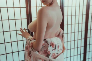奈汐酱nice《老板娘 4.0》主题写真：30张全套美图