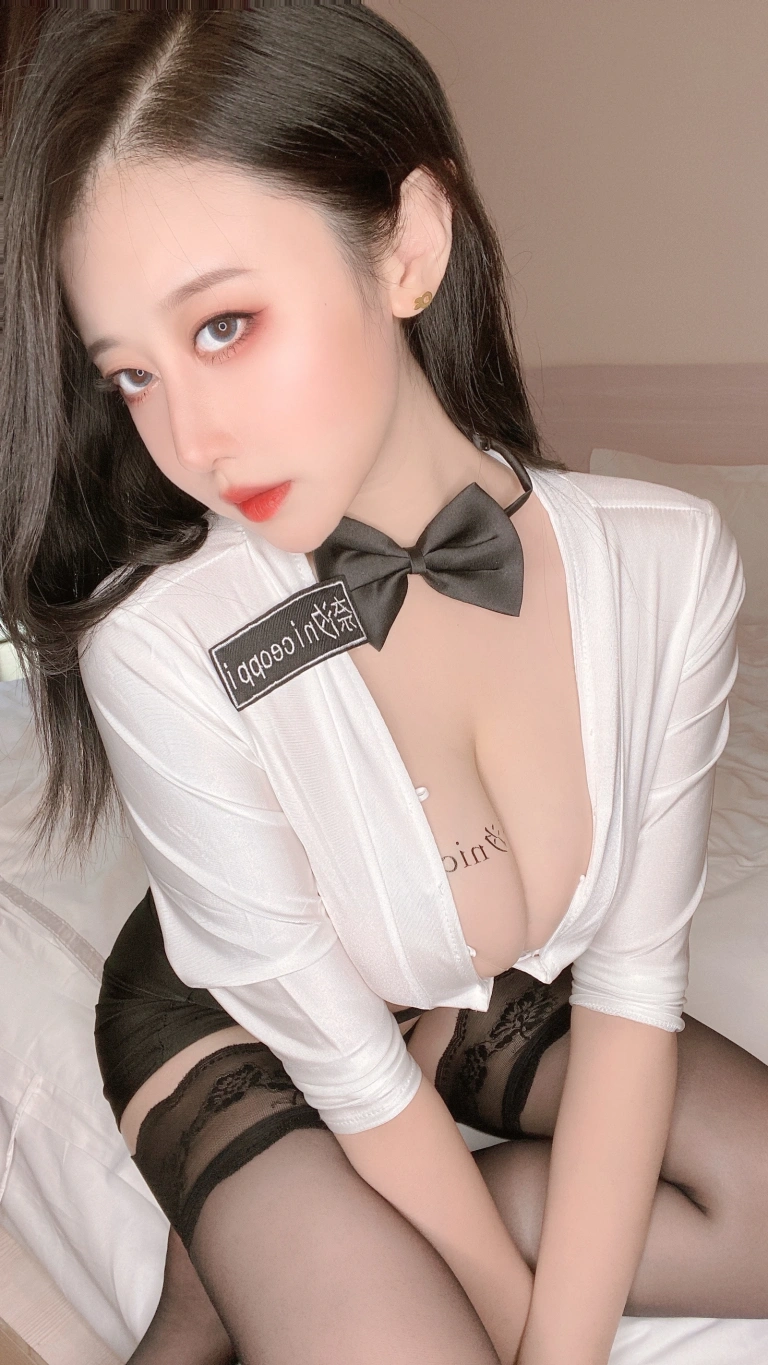 奈汐酱nice《密》主题写真：31张全套美图，含1个视频