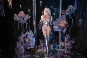 奈汐酱nice《异铁战士》主题写真：76张全套美图