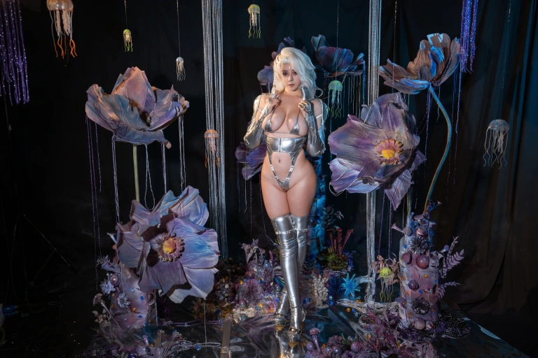 奈汐酱nice《异铁战士》主题写真：76张全套美图