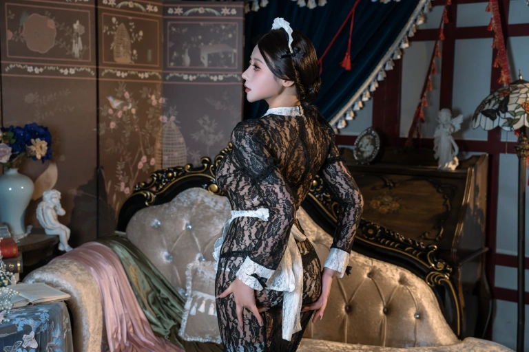 奈汐酱nice《顺从》主题写真：100张全套美图，含1个视频