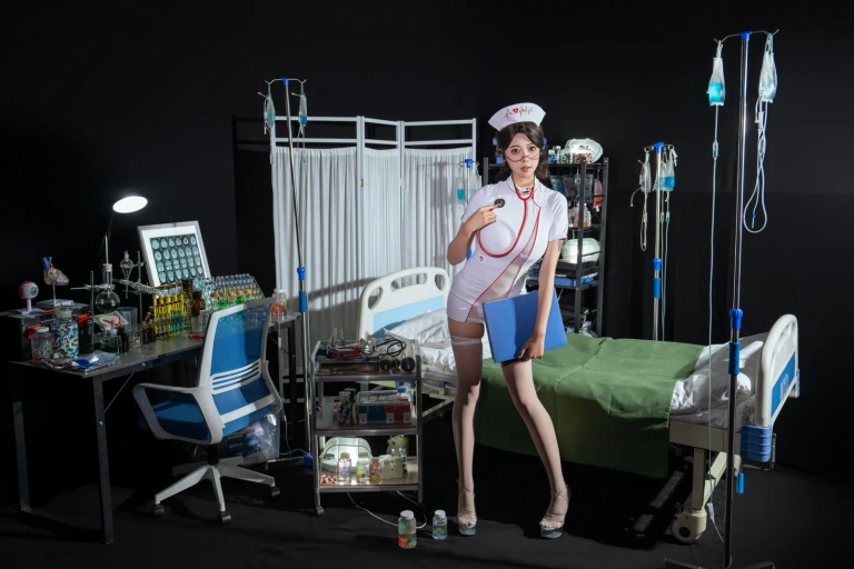 奈汐酱nice《心动护士》主题写真：80张全套美图，含1个视频