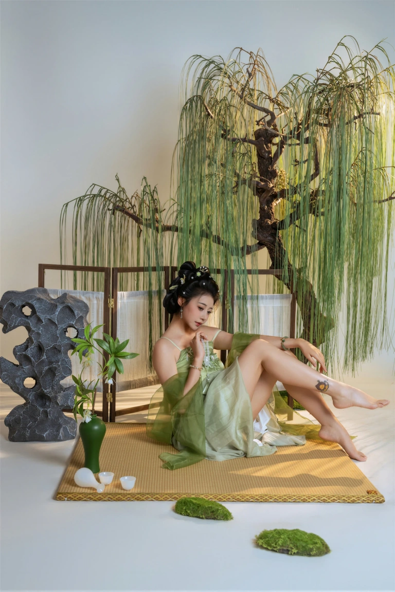 奈汐酱nice《拾翠》主题写真：90张全套美图，含1个视频