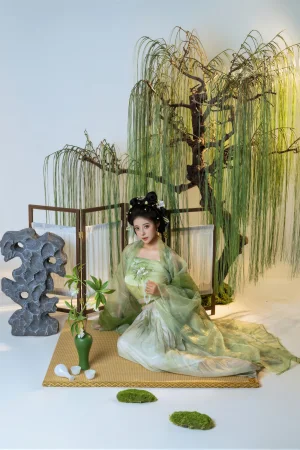 奈汐酱nice《拾翠》主题写真：90张全套美图，含1个视频