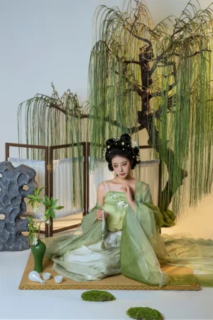 奈汐酱nice《拾翠》主题写真：90张全套美图，含1个视频