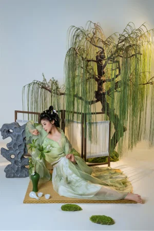 奈汐酱nice《拾翠》主题写真：90张全套美图，含1个视频