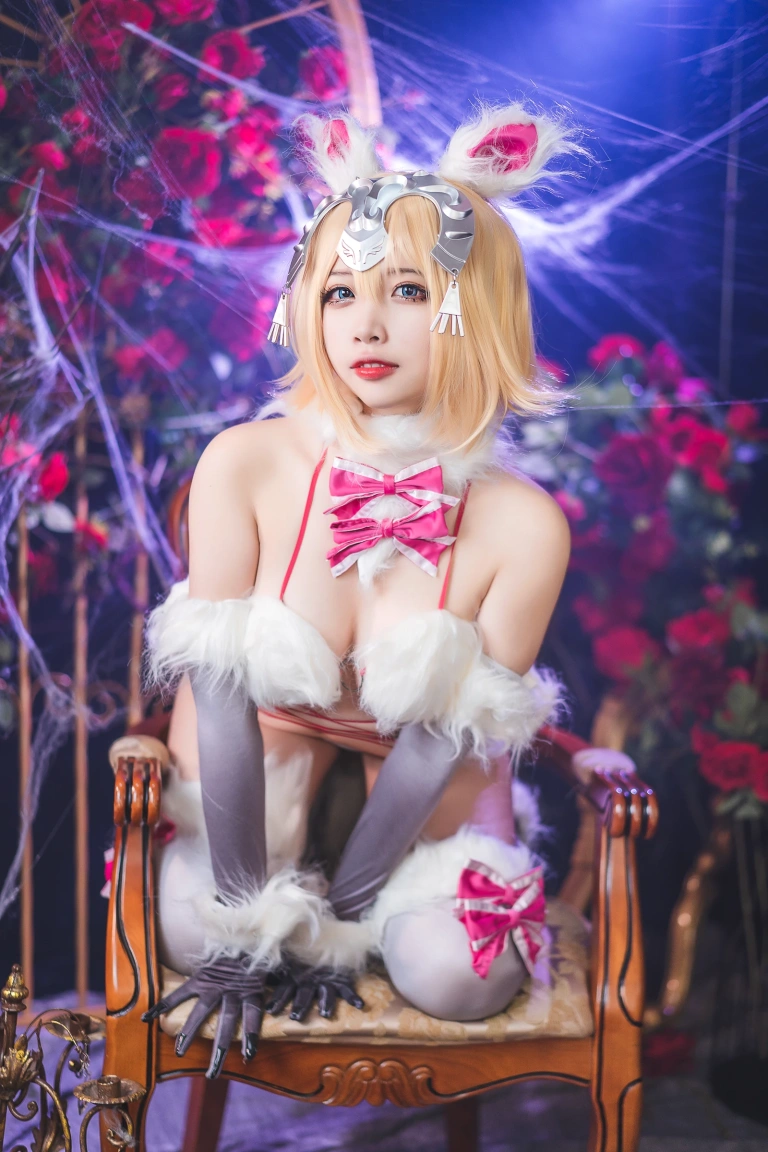 二佐Nisa《Fate白贞危险野兽》主题写真：31张全套美图