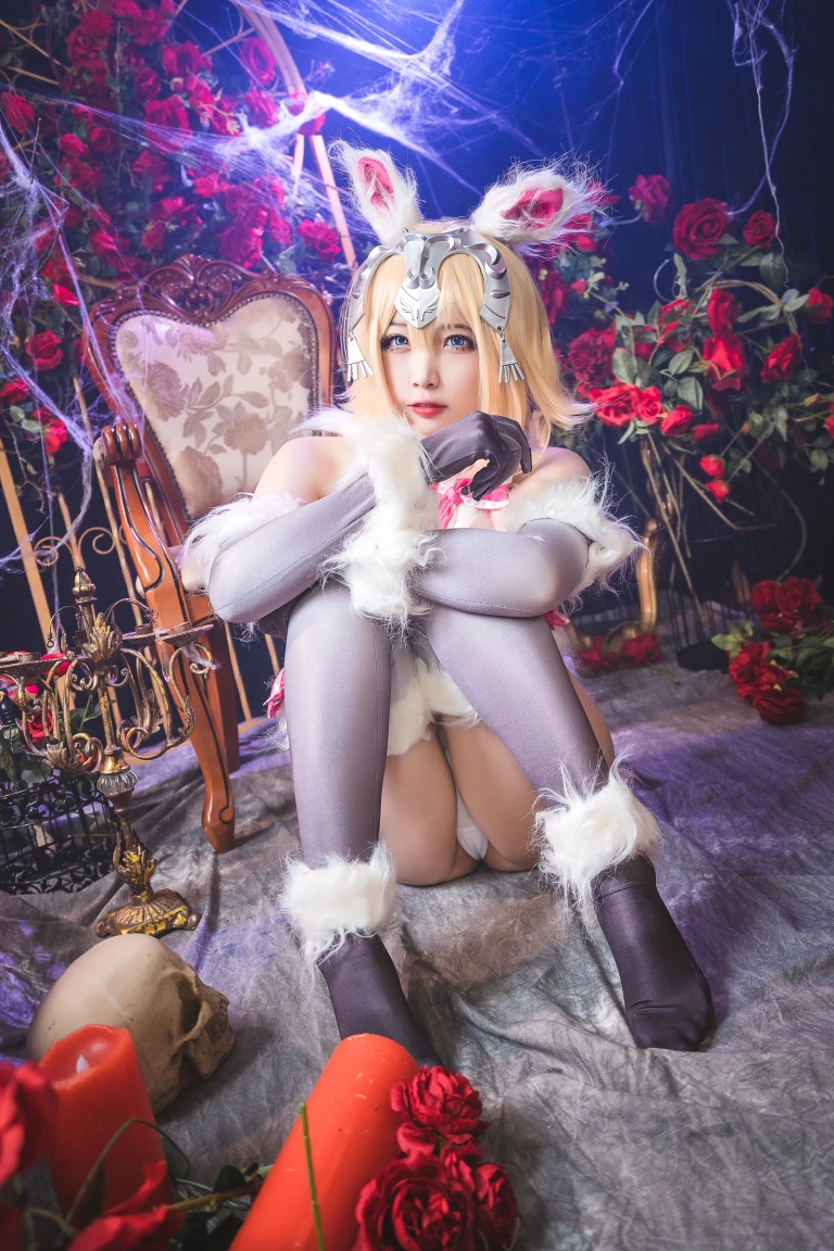 二佐Nisa《Fate白贞危险野兽》主题写真：31张全套美图