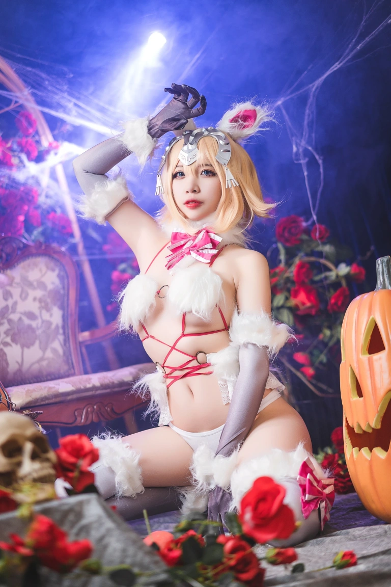 二佐Nisa《Fate白贞危险野兽》主题写真：31张全套美图
