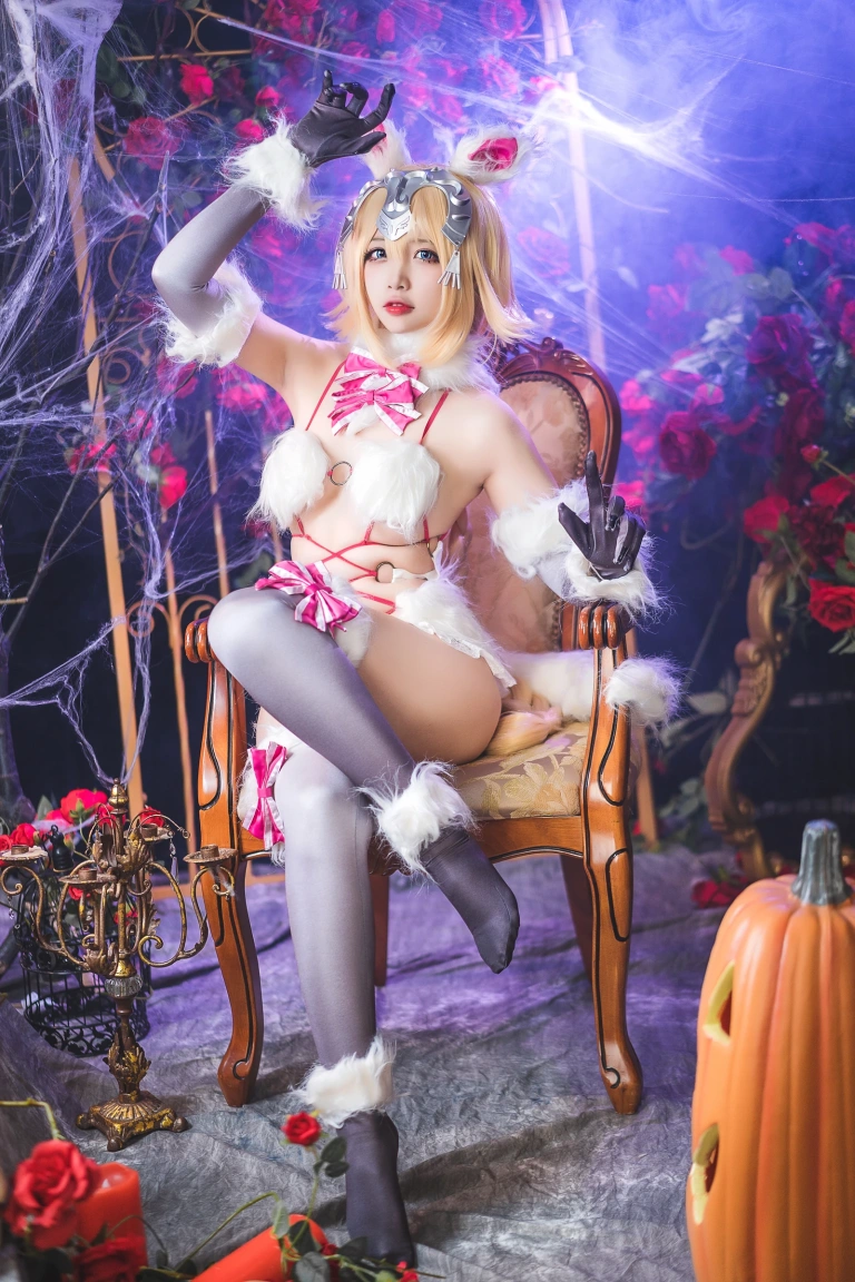 二佐Nisa《Fate白贞危险野兽》主题写真：31张全套美图