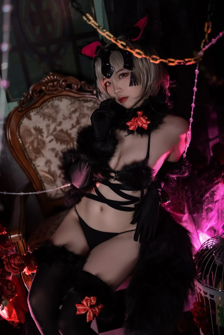 二佐Nisa《Fate黑贞万圣节》主题写真：20张全套美图