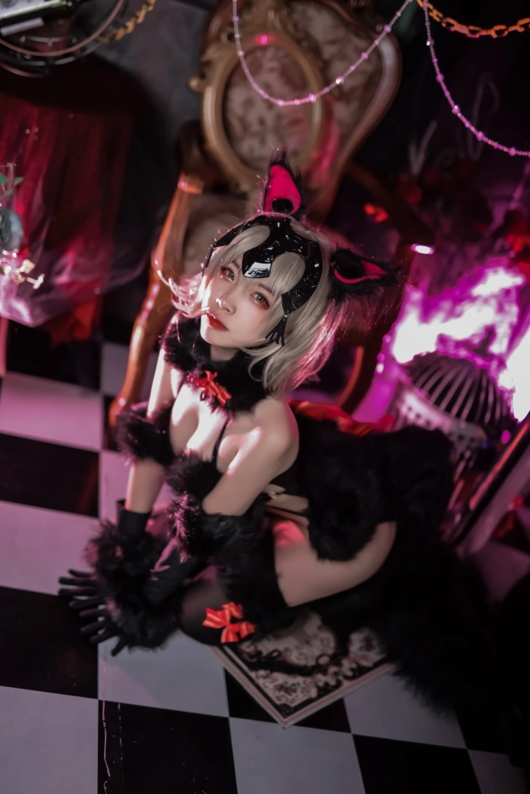 二佐Nisa《Fate黑贞万圣节》主题写真：20张全套美图