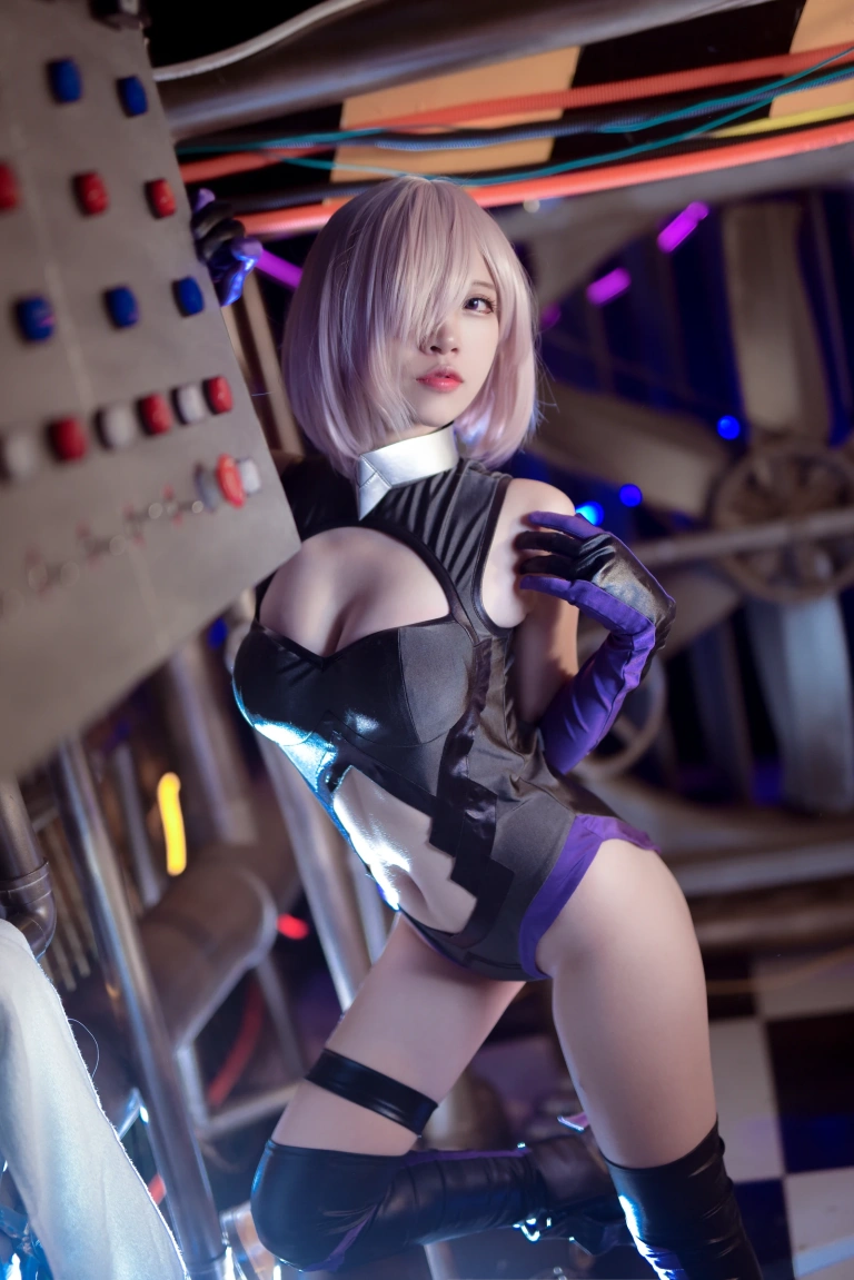 二佐Nisa《Fate玛修训练》主题写真：26张全套美图