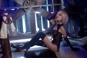 二佐Nisa《Fate玛修训练》主题写真：26张全套美图