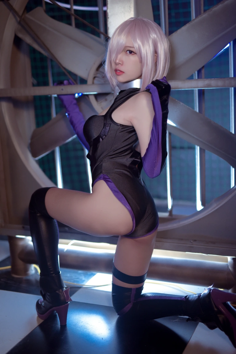 二佐Nisa《Fate玛修训练》主题写真：26张全套美图