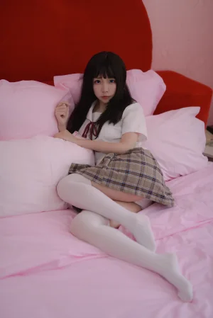 二佐Nisa《JK私房2》主题写真：41张全套美图