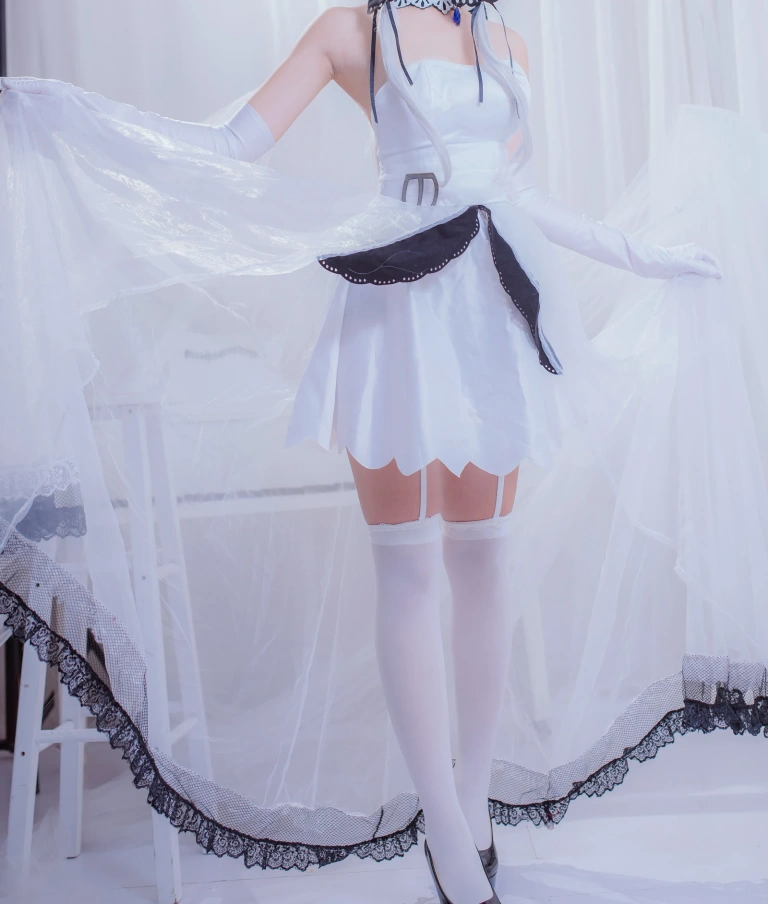二佐Nisa《碧蓝航线 光辉》主题写真：36张全套美图