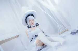 二佐Nisa《碧蓝航线 光辉》主题写真：36张全套美图
