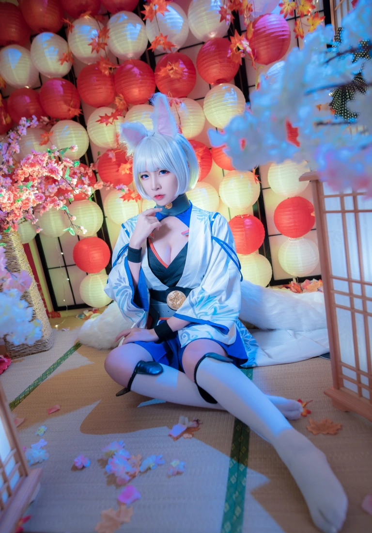 二佐Nisa《碧蓝航线 加贺》主题写真：40张全套美图