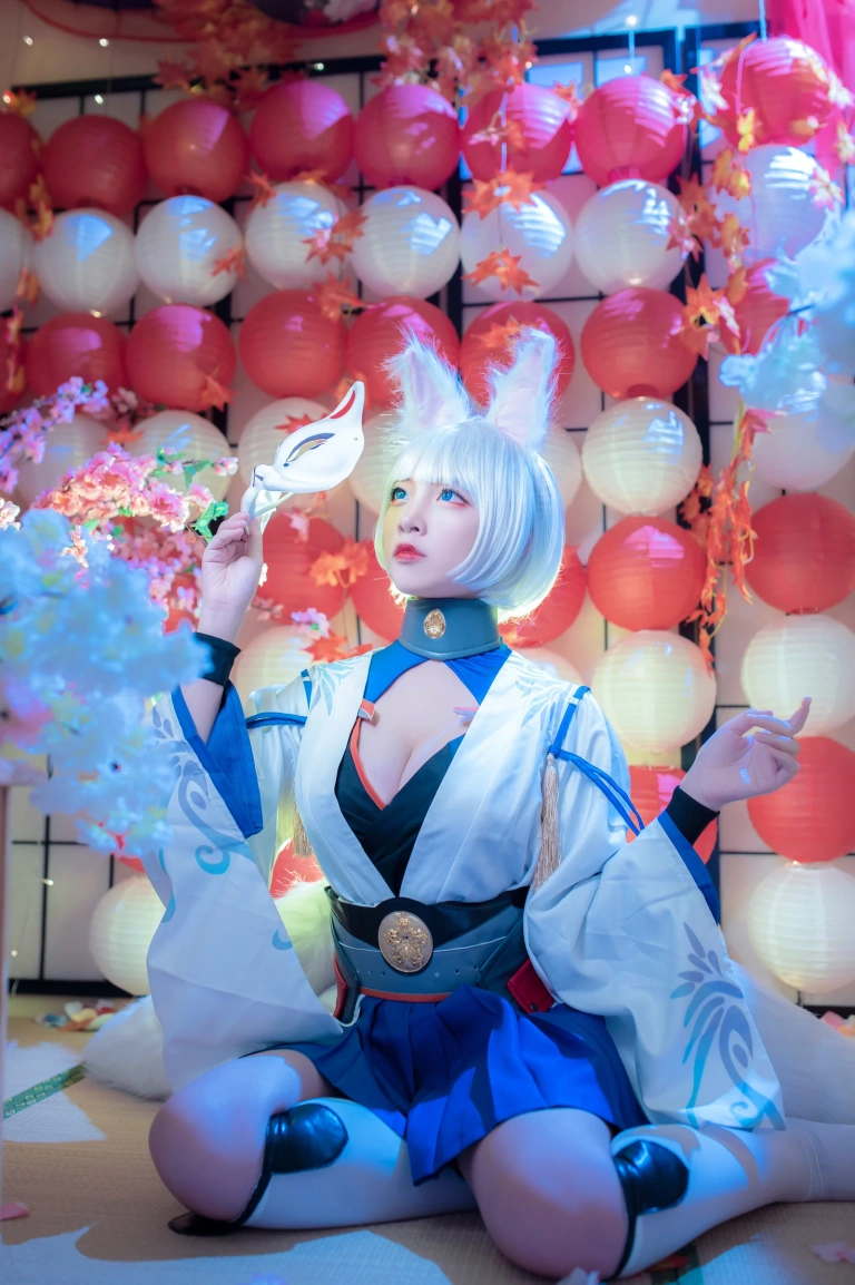 二佐Nisa《碧蓝航线 加贺》主题写真：40张全套美图