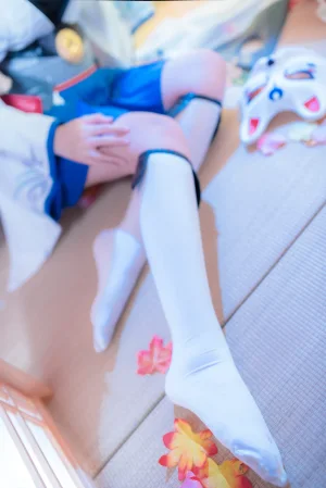二佐Nisa《碧蓝航线 加贺》主题写真：40张全套美图