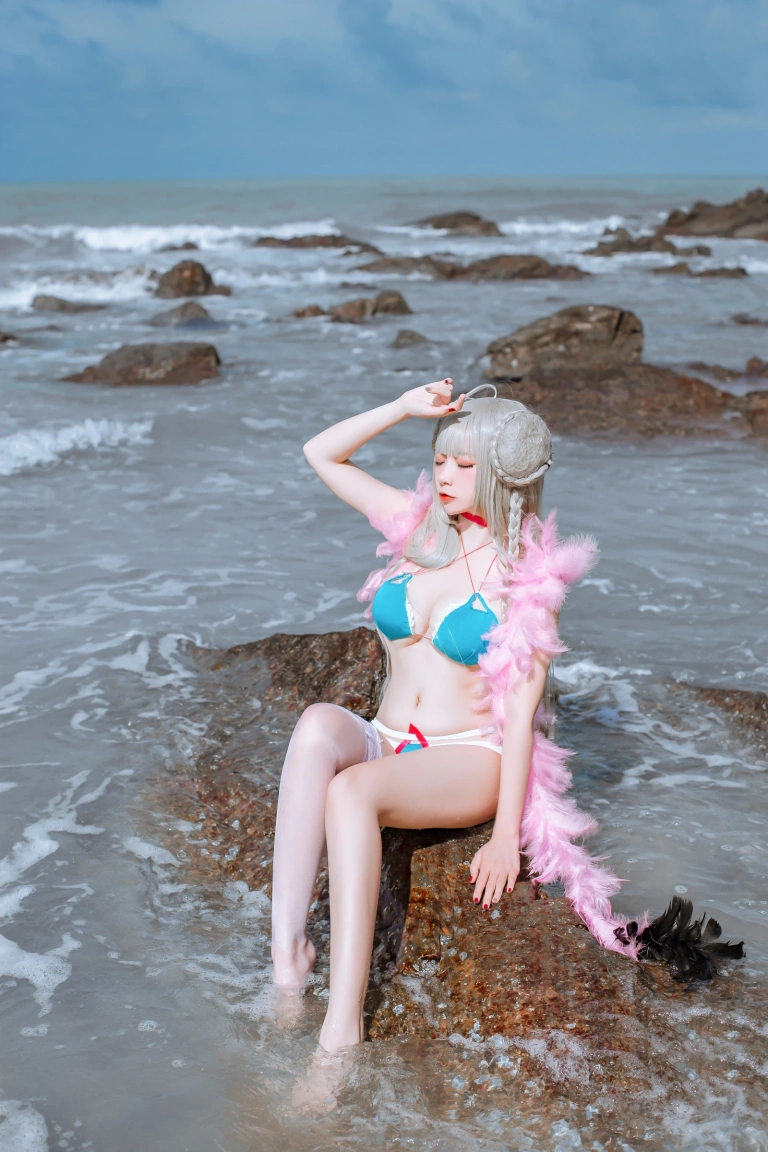 二佐Nisa《碧蓝可畏泳装》主题写真：27张全套美图