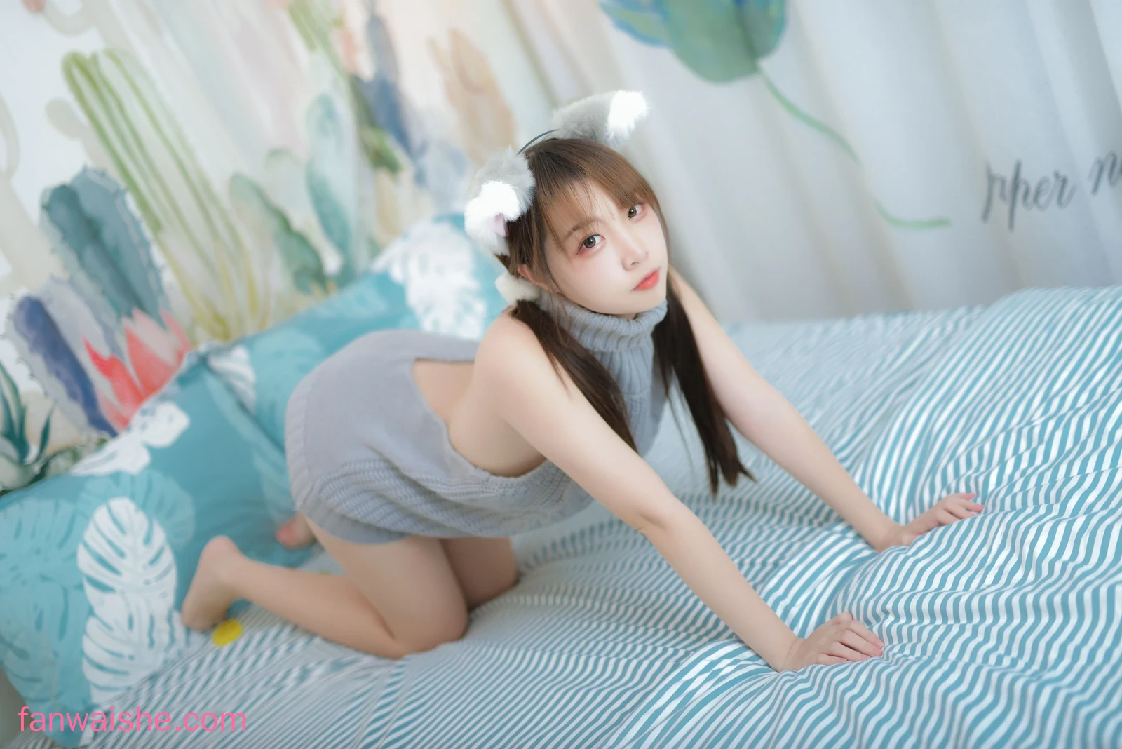 二佐Nisa 二佐Nisa NO.017 - 私房露背毛衣