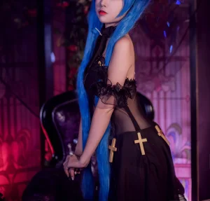 二佐Nisa《初音》主题写真：29张全套美图