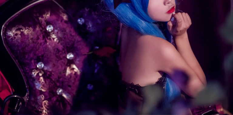 二佐Nisa《初音》主题写真：29张全套美图