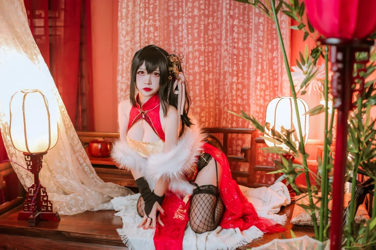 二佐Nisa《大凤旗袍》主题写真：41张全套美图