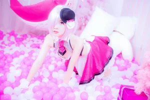 二佐Nisa《吊椅》主题写真：9张全套美图