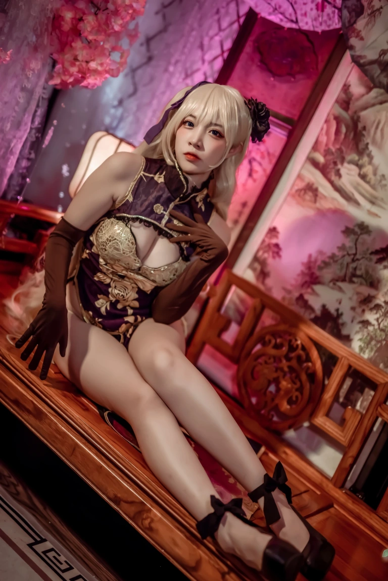 二佐Nisa《金莲》主题写真：20张全套美图
