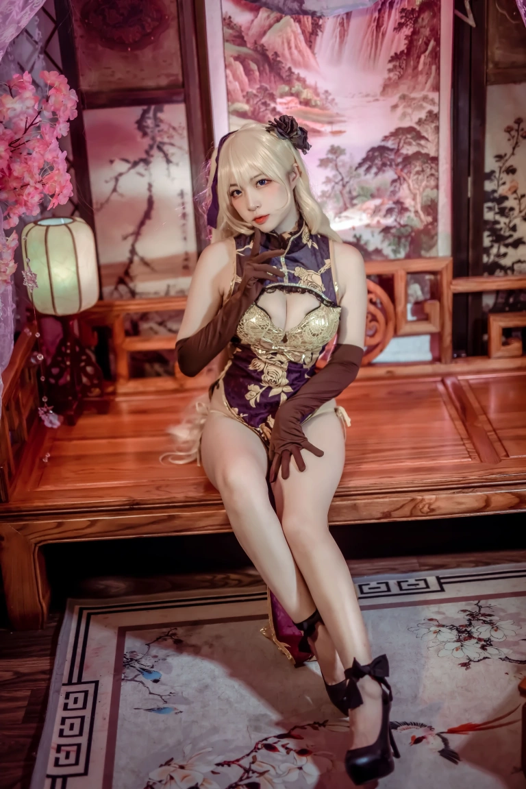 二佐Nisa《金莲》主题写真：20张全套美图
